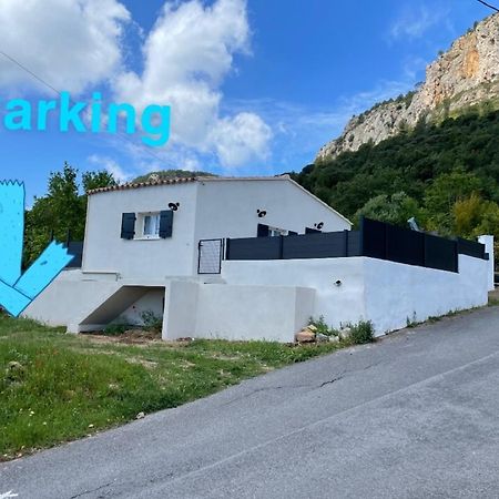 Maison Avec Jardin, Parking Entre Mer Et Montagne Villa Le Revest-le-Eaux Exterior foto