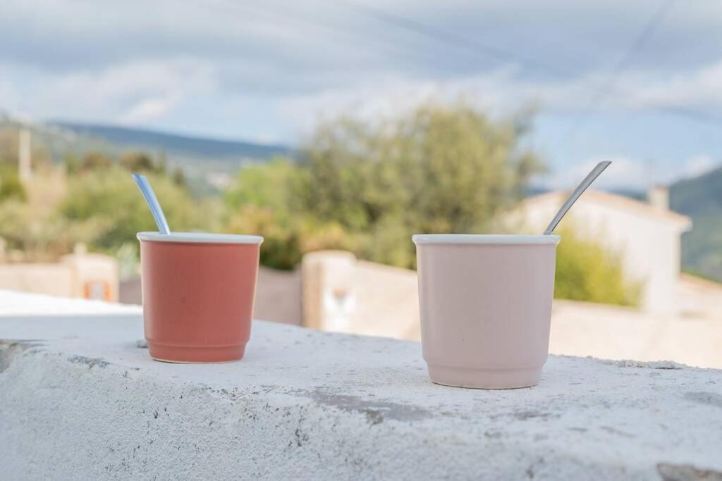 Maison Avec Jardin, Parking Entre Mer Et Montagne Villa Le Revest-le-Eaux Exterior foto