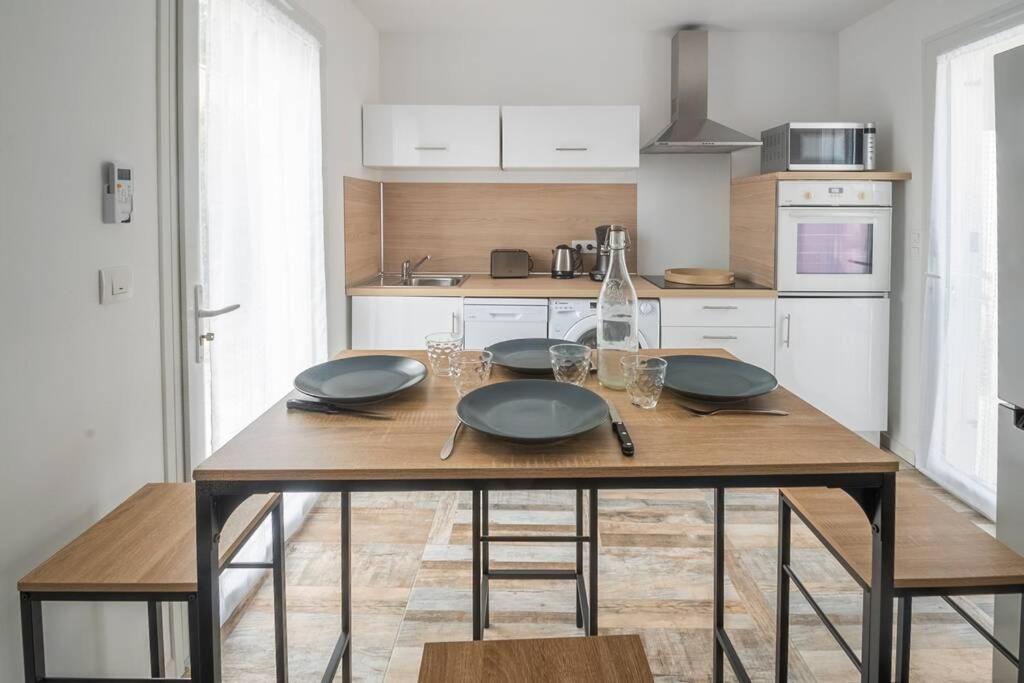 Maison Avec Jardin, Parking Entre Mer Et Montagne Le Revest-le-Eaux Exterior foto